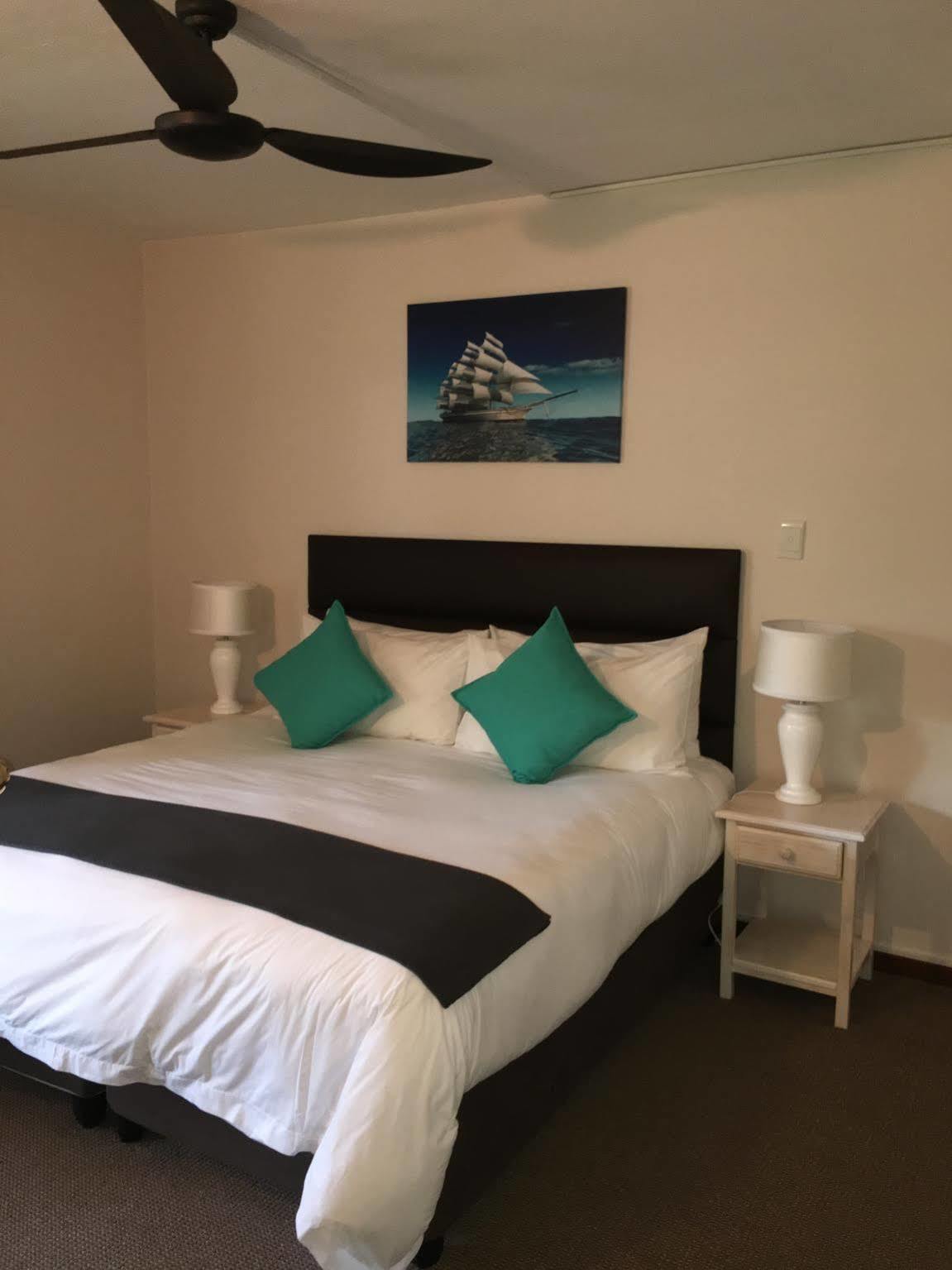 La Lucia Sands Beach Resort Durban Buitenkant foto