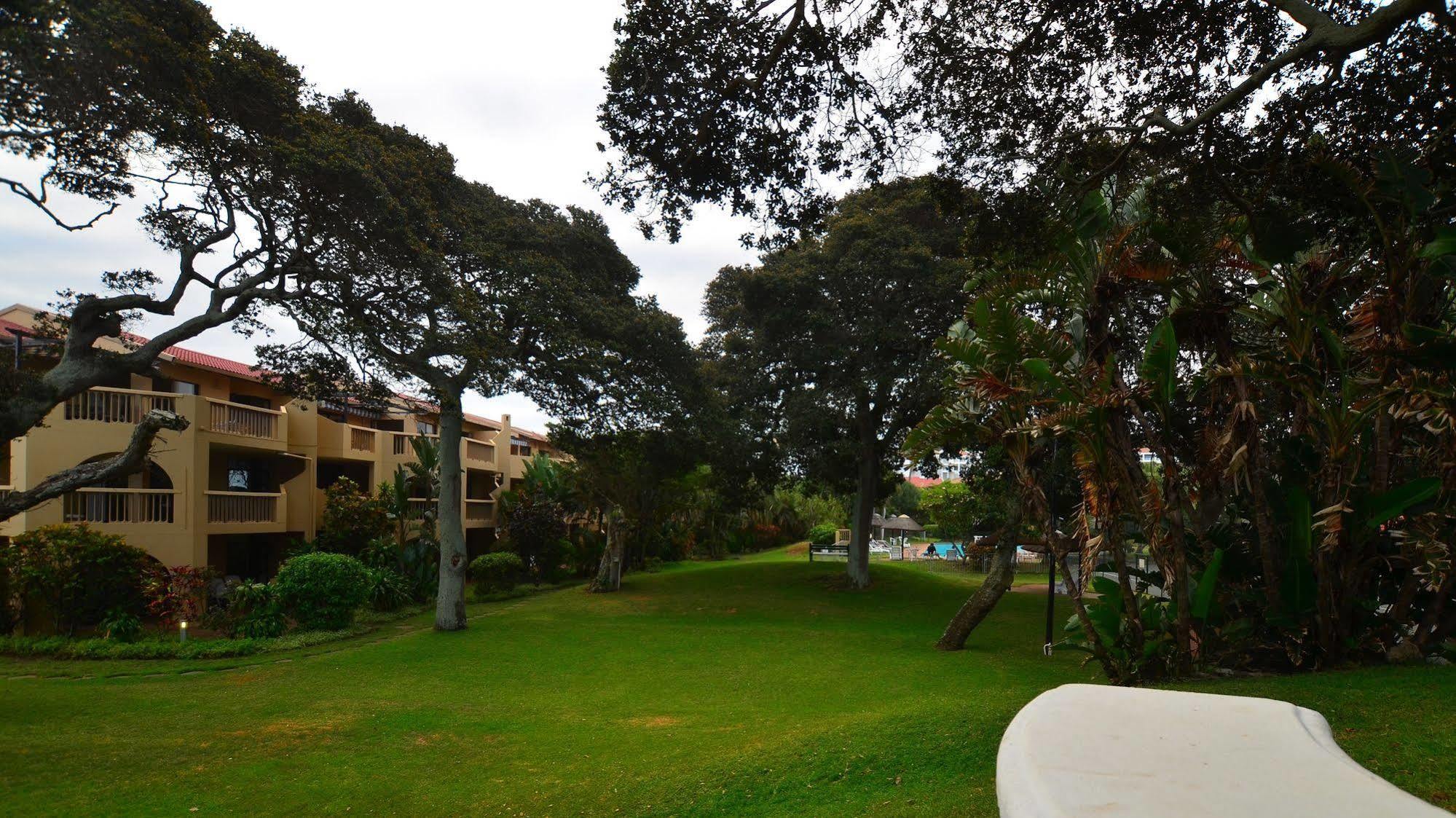 La Lucia Sands Beach Resort Durban Buitenkant foto