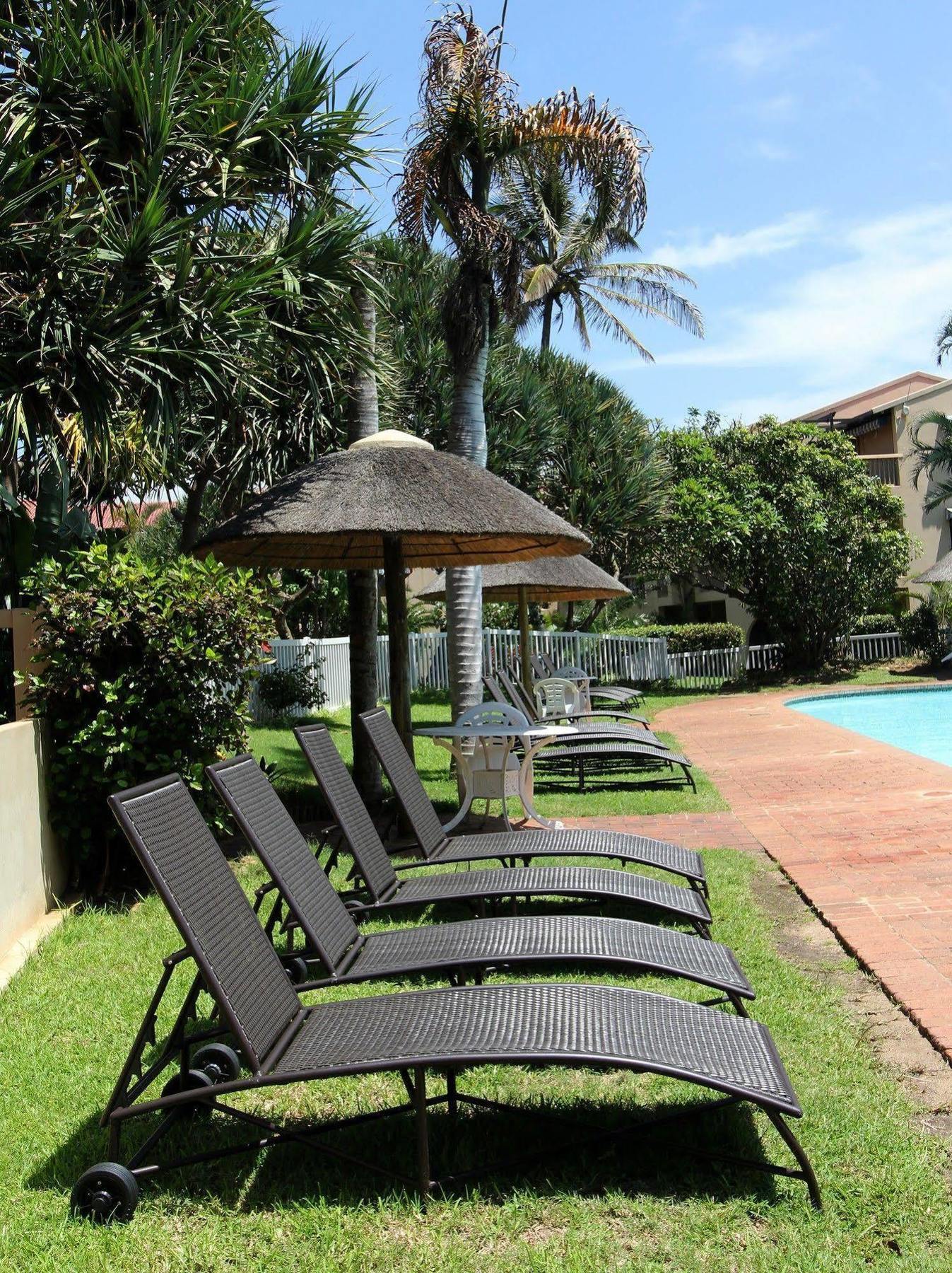 La Lucia Sands Beach Resort Durban Buitenkant foto